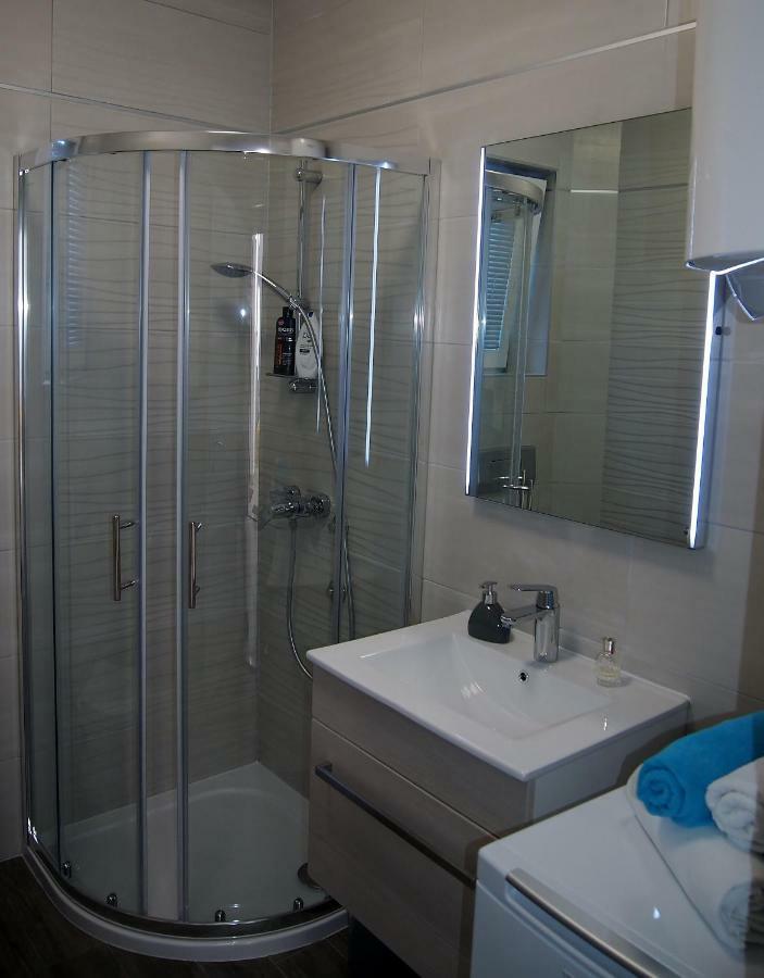 Apartmani Porat Malinska Exterior foto